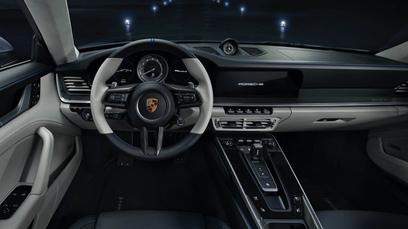 【汽車專知】Porsche 911對類比轉速表的堅持! 儀表設計有哪些演進?