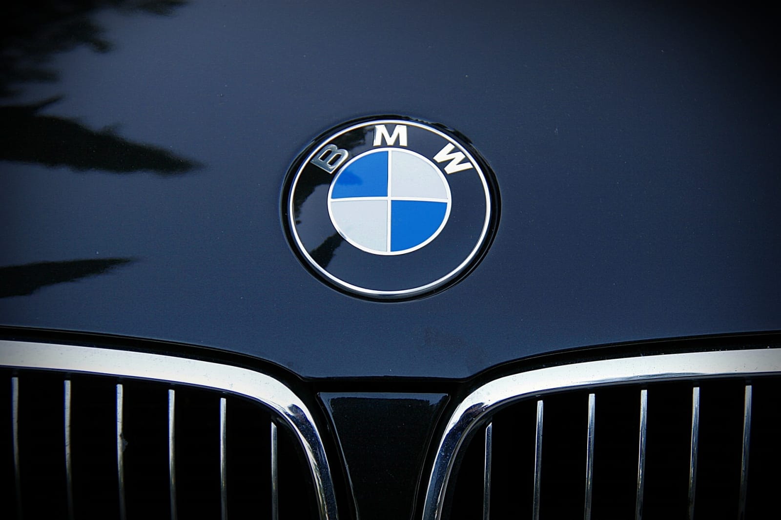 【汽車專知】為什麼BMW引擎每缸要500c.c.?有著什麼樣的考量?
